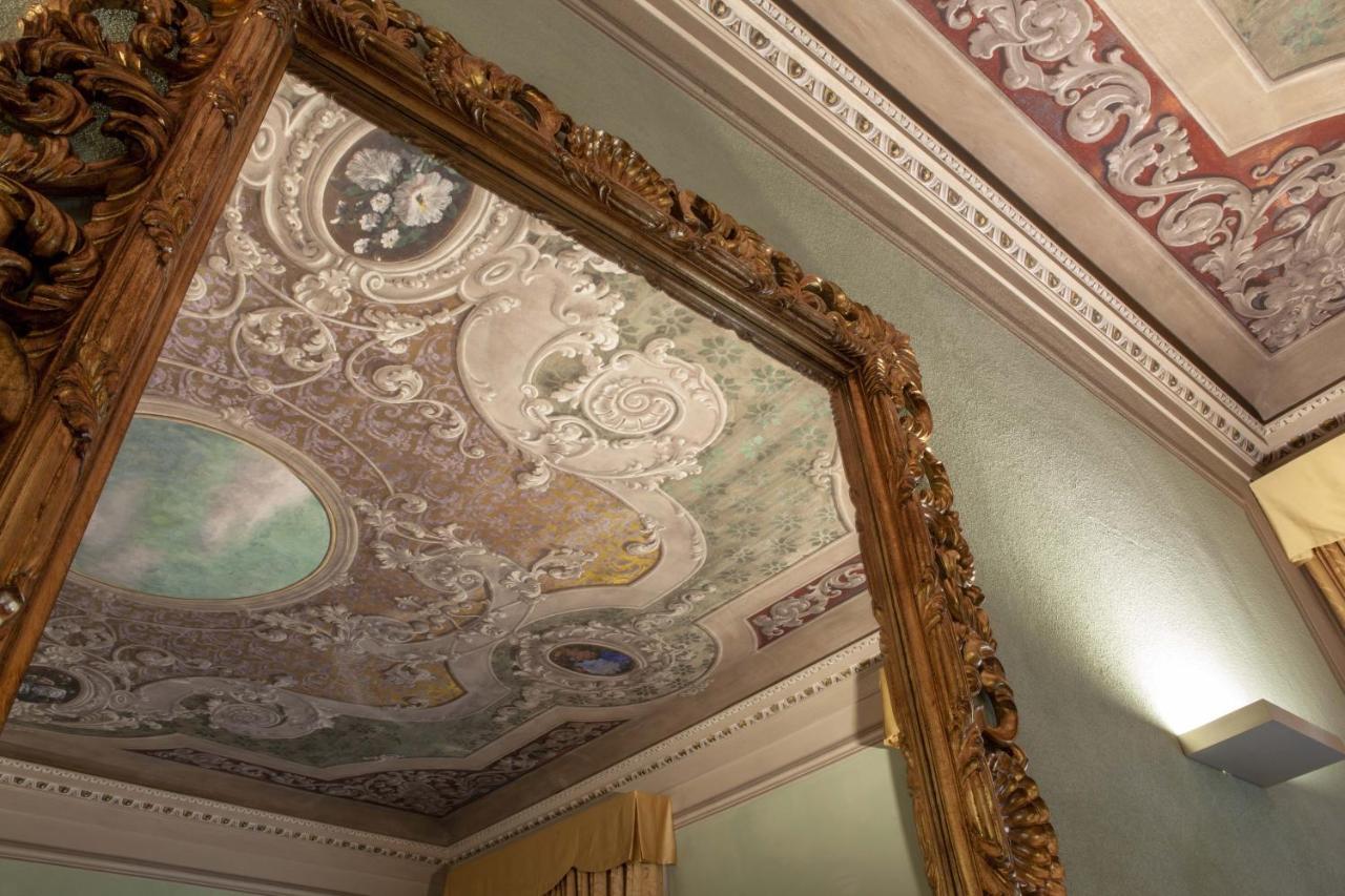Hotel Rua Frati 48 In San Francesco Модена Екстер'єр фото
