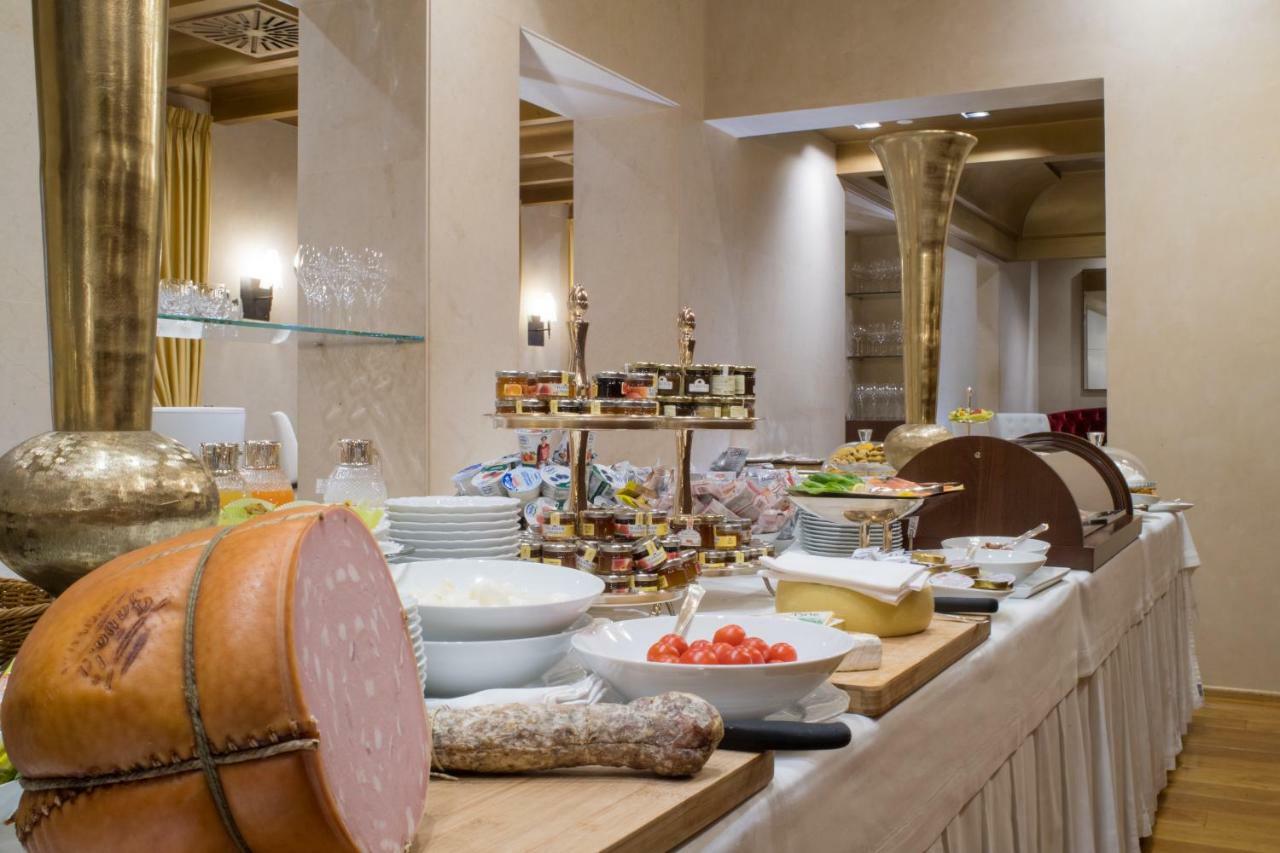 Hotel Rua Frati 48 In San Francesco Модена Екстер'єр фото